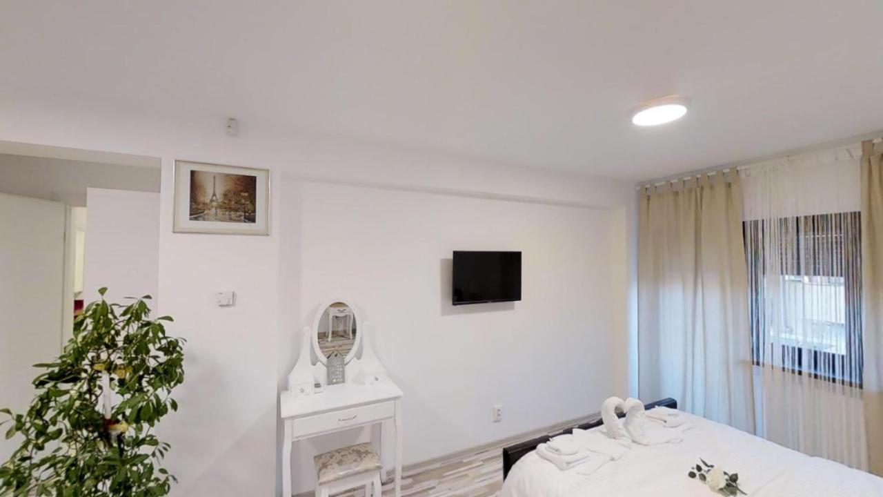 Sun Villa Residence ブカレスト エクステリア 写真