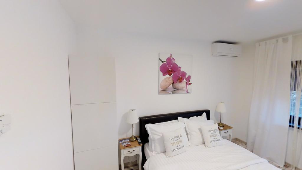 Sun Villa Residence ブカレスト エクステリア 写真
